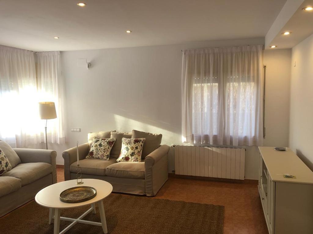 Casa Veuras Girona - Montilivi Villa ภายนอก รูปภาพ