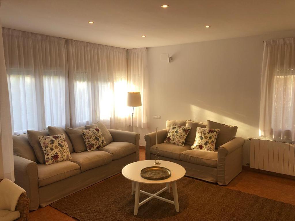 Casa Veuras Girona - Montilivi Villa ภายนอก รูปภาพ
